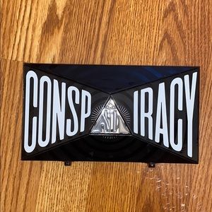 Conspiracy Palette